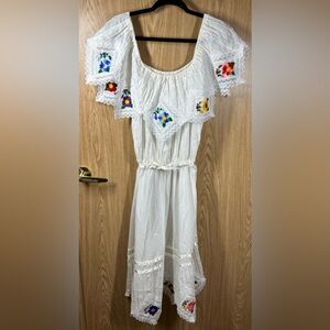 Off The Shoulder Size S Vintage Mexican Wedding Dress With Embroidered Flowers